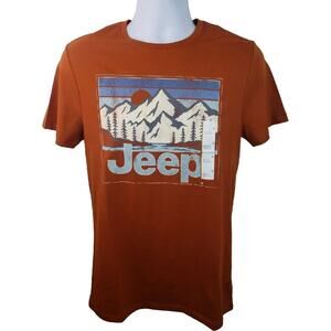 Official NWT FCA US Jeep Mountain Background Dark Orange Tshirt Size Small